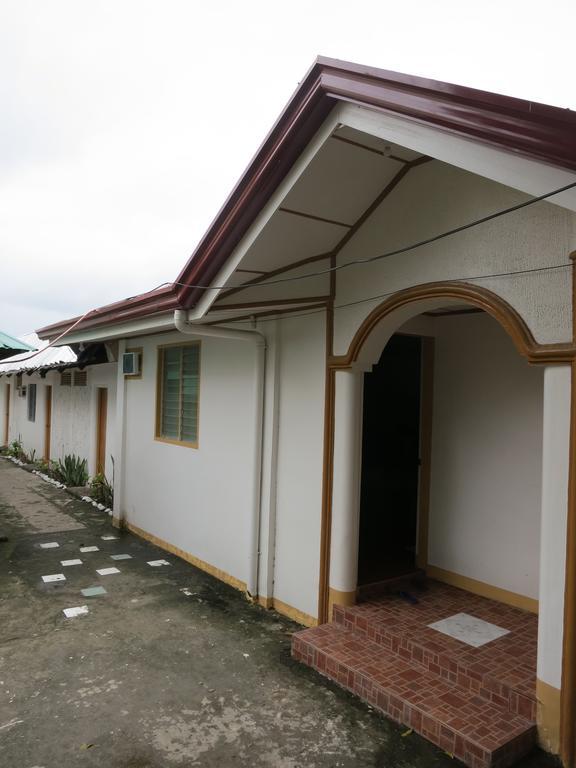 Anilao Scuba Dive Center Hotel Batangas Екстериор снимка